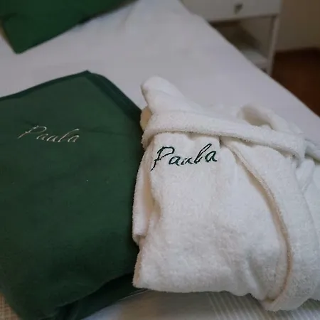 Paula 拉尔